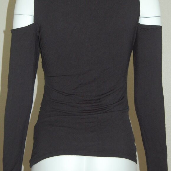 NWOT Abercrombie & Fitch, Viscose Cold Shoulders Ruched Top, Women Size M, Black - Picture 5 of 6